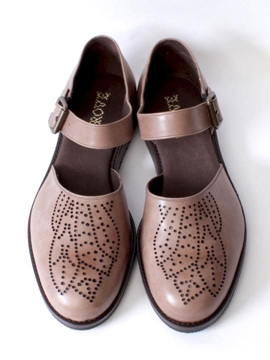 TROVE / LEAF LEATHER SHOES ( MEDALLION ) / GRAY BROWN