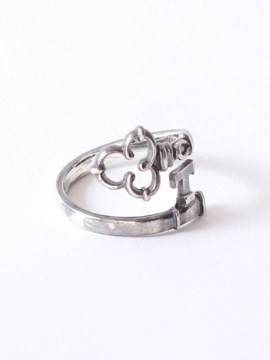 TROVE / ANTIQUE KEY RING ( SILVER )