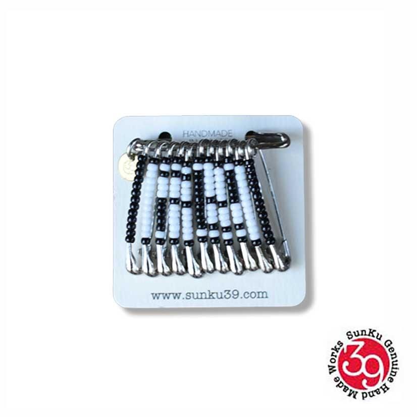 SunKu×HOLY TERRORS / SAFETY PIN BADGE「SWASTIKA」