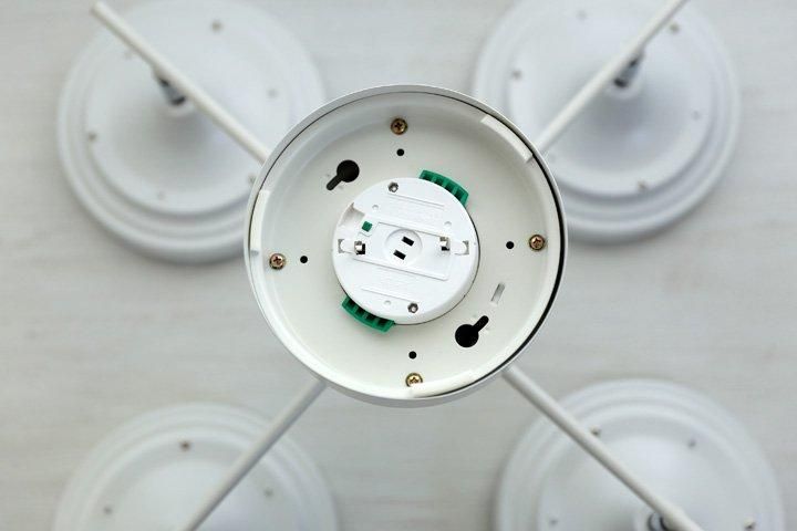 ホワイトシーリングライト 電球付きリモコン付き LED 4灯シーリングライト リモコン付き Planet ホワイト｜デザイン照明