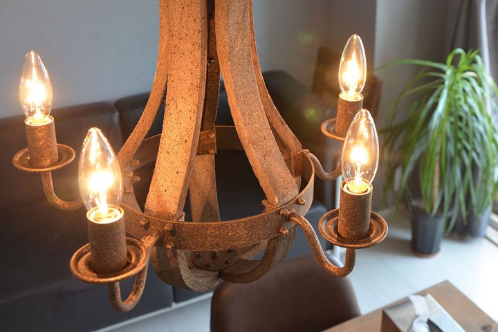 5灯シャンデリア アンティーク 木製 Guell｜デザイン照明のCROIX