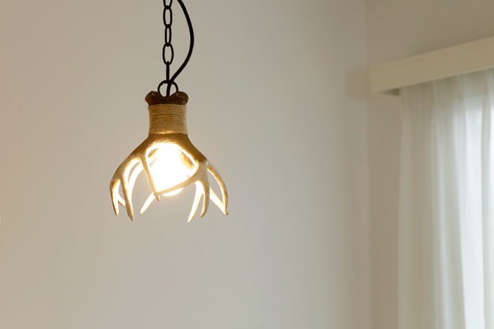 ペンダントライト 鹿の角 照明器具 1灯 Antler｜デザイン照明のCROIX