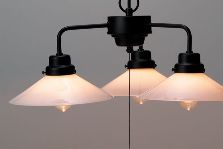 ペンダントライト 3灯 乳白 ガラス Evis ホワイト｜デザイン照明のCROIX