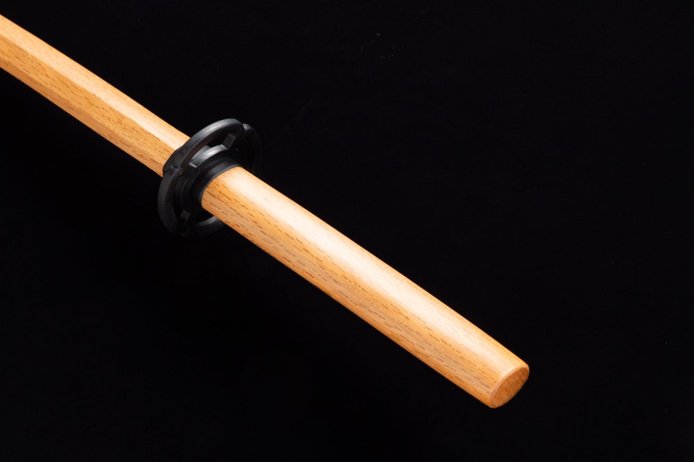 格安 剣道用の木刀です 赤樫の上製の小刀の木刀です 木刀 赤樫上製 小刀 日本製 idvn.com.vn