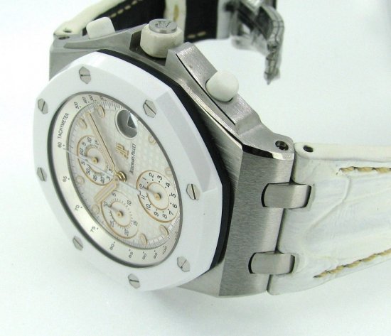 未使用品】AUDEMARS PIGUET(オーデマ・ピゲ） ロイヤルオークオフショア プライド オブ シャム 26172SO.OO.D202CR.01  - 六本木 時計専門店PROUD(プラウド)