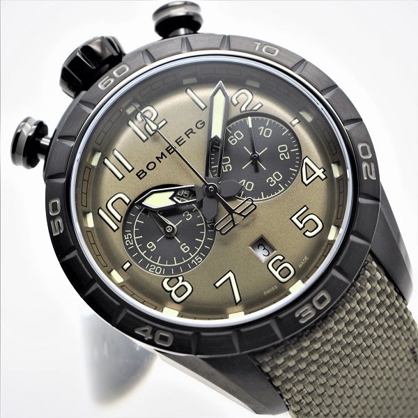 新品】BOMBERG（ボンバーグ） BB-68 クロノグラフ グリーン NS44CHPBA.207.9 - 六本木 時計専門店PROUD(プラウド)