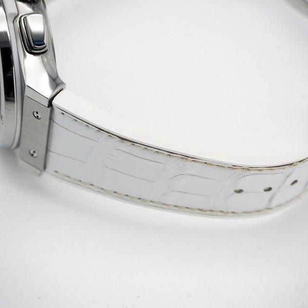 Classic Fusion Aerofusion Chronograph All White 45 mm | Hublot