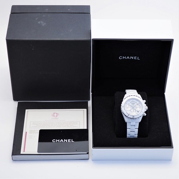 中古】CHANEL（シャネル） J12 クロノグラフ 41mm ホワイト 9Pダイヤ H2009 - 六本木 時計専門店PROUD(プラウド)