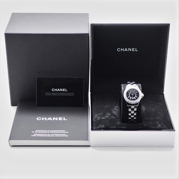 中古】【国際保証書2012年6月】 CHANEL (シャネル) J12 ブラック 29mm 8Pダイヤ ベゼルダイヤ H2571 - 六本木 時計専門店 PROUD(プラウド)