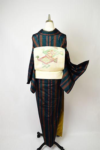 高麗納戸の深い緑に縞模様小粋な正絹紬の袷着物 姉妹屋 高麗納戸の深い緑に縞模様小粋な正絹紬の袷着物 姉妹屋