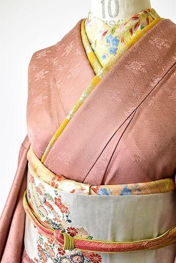 専用です　アンティーク明るいピンクの着物に黄緑のだらり帯セット 専用です アンティーク明るいピンクの着物に黄緑のだらり帯セット