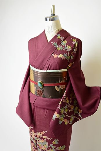 葡萄茶色に梅と楓の樹枝文様美しい正絹紬訪問着 - アンティーク着物 