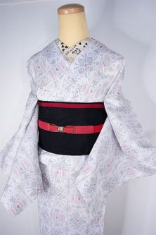 白地にクロスステッチ刺繍のような装飾模様ロマンチックな上布風スリーウェイ夏着物