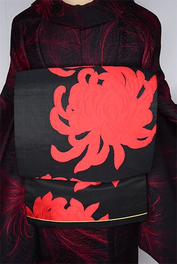黒地に緋色の菊花あでやかに咲く名古屋帯 - アンティーク着物 