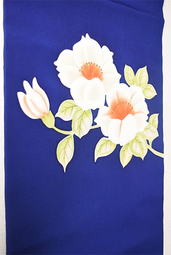 紺瑠璃色地に白の花枝美しい正絹塩瀬染名古屋帯 - アンティーク着物
