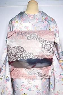 一斤染色スワトウ刺繍アラベスク浮雲古典文様美しい正絹付下げ