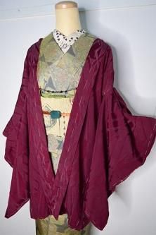 美品 作家物落款 正絹 着物“菊や藤、梅を宿して神々しく漂う霞”訪問着B-62 美品 作家物落款 正絹 着物“菊や藤、梅を宿して神々