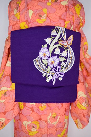 ディープパープルに花とリボンのボヘミアン刺繍ロマンチックなウール名古屋帯 - アンティーク着物・リサイクル着物のオンラインショップ　姉妹屋