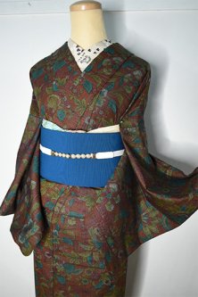 ダークブラウンに古渡更紗のようなアラベスク美しいウール紬単着物