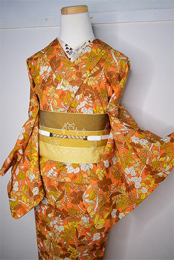 先染紬縞シエナオレンジにボタニカル染模様美しいウール単着物