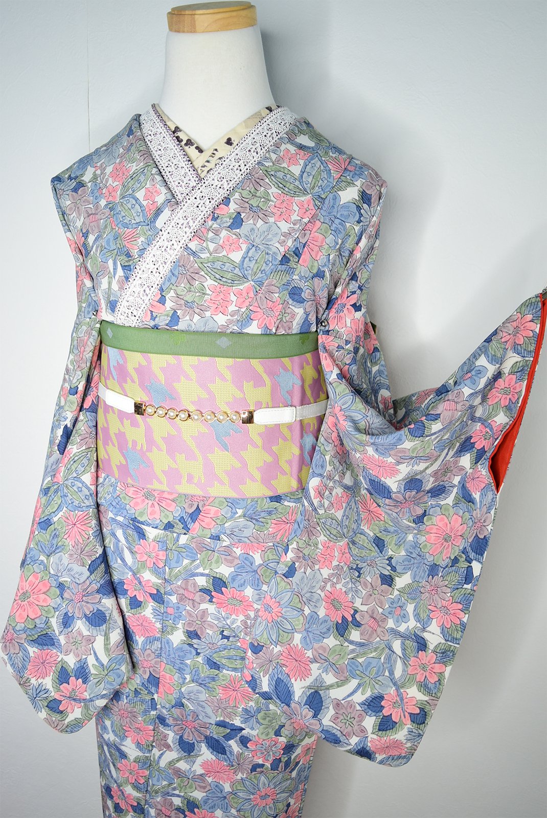 スモークパステル・ボタニカルデザイン美しい正絹袷着物   アンティーク着物・リサイクル着物のオンラインショップ　姉妹屋