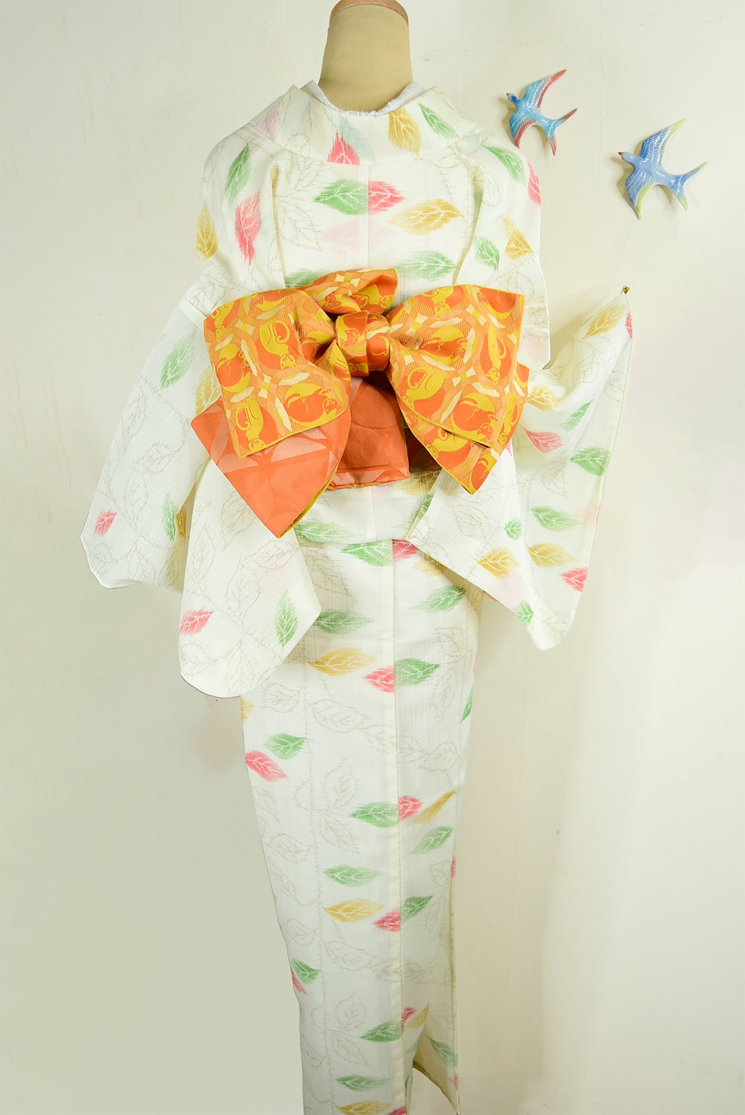 クリーム色にクレパスで描いたような木の葉愛らしい縮風夏着物 - アンティーク着物・リサイクル着物のオンラインショップ　姉妹屋