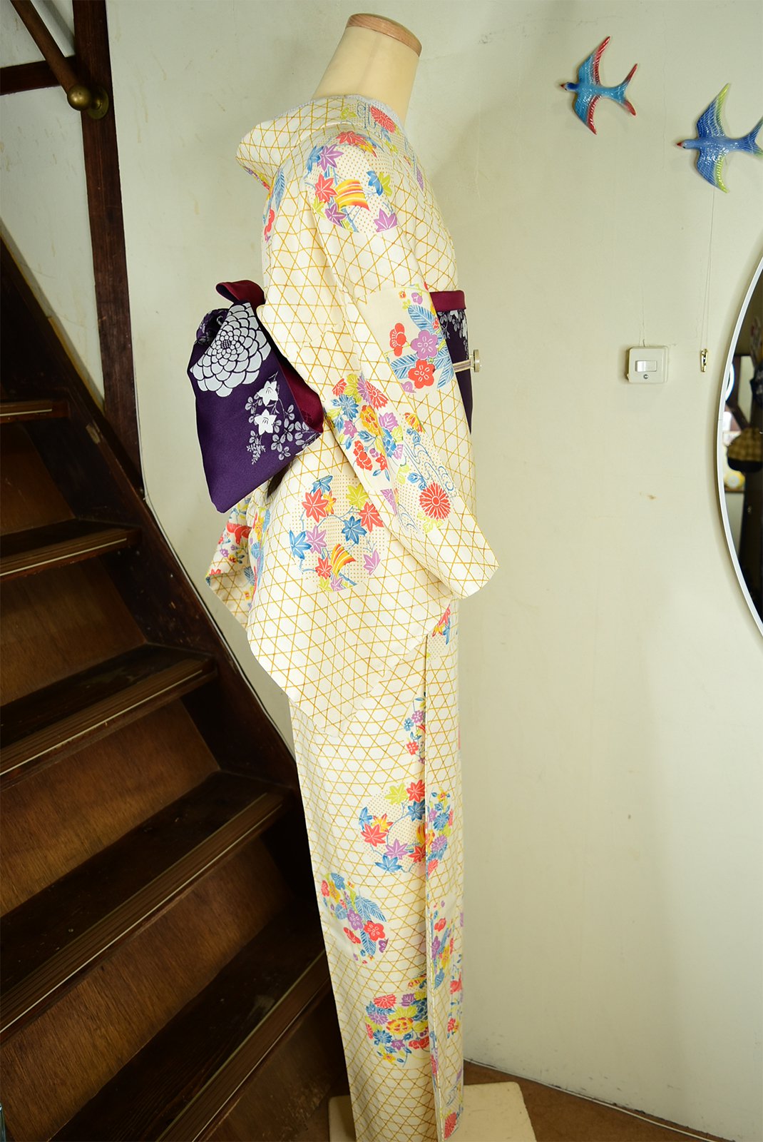 籠目格子に花と鳥の円文様美しい正絹紬縮緬単着物 - アンティーク 