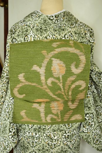エルムグリーンにアラベスク美しい正絹紬開き名古屋帯