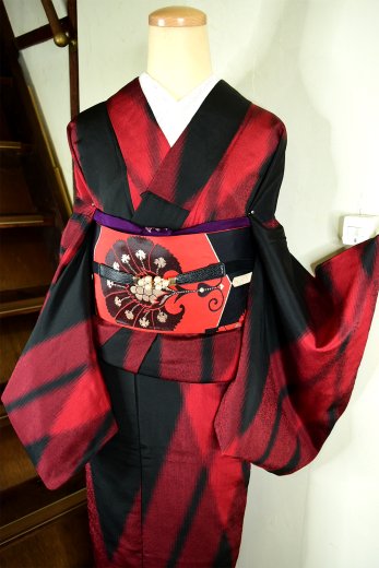 赤黒バイカラーのアーガイルチェックモダンな正絹御召アンティーク袷着物