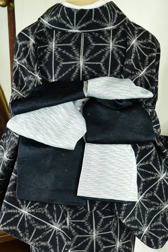 黒紺地に夢二好みの縞文様小粋なウール単着物 - アンティーク着物 