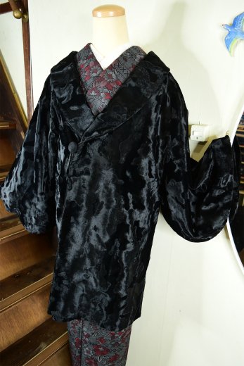 ノーブルブラックのクラッシュベロアにショール衿美しいビンテージベロア着物コート