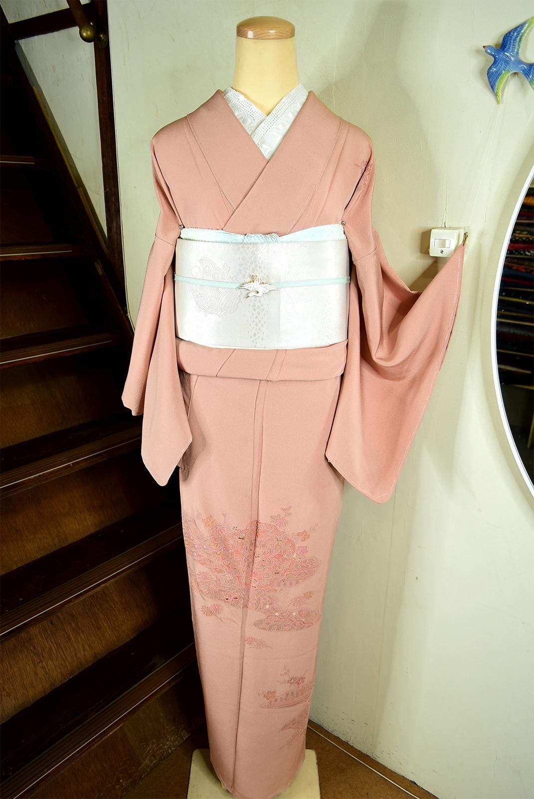 一斤染色スワトウ刺繍アラベスク浮雲古典文様美しい正絹付下げ
