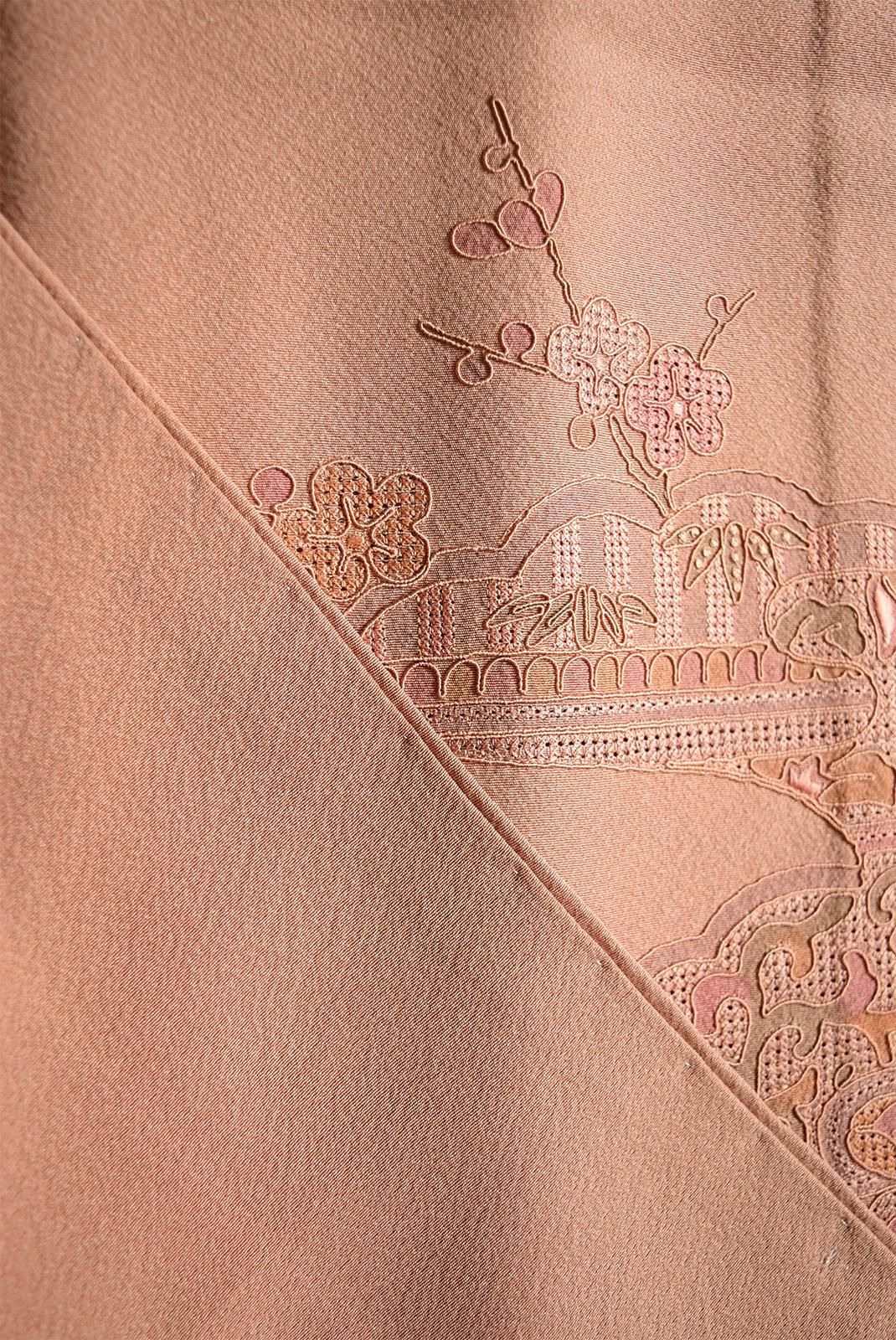 一斤染色スワトウ刺繍アラベスク浮雲古典文様美しい正絹付下げ