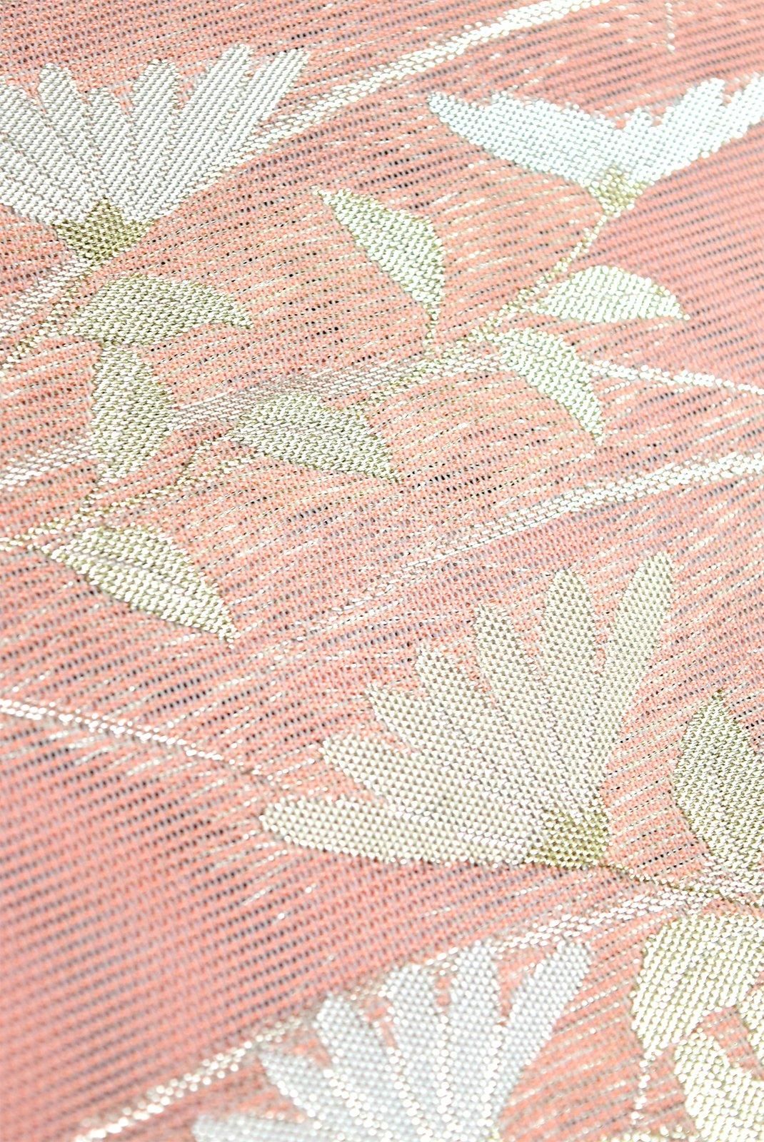 シェルピンクに白銀の菊花美しい正絹絽の夏帯 - アンティーク