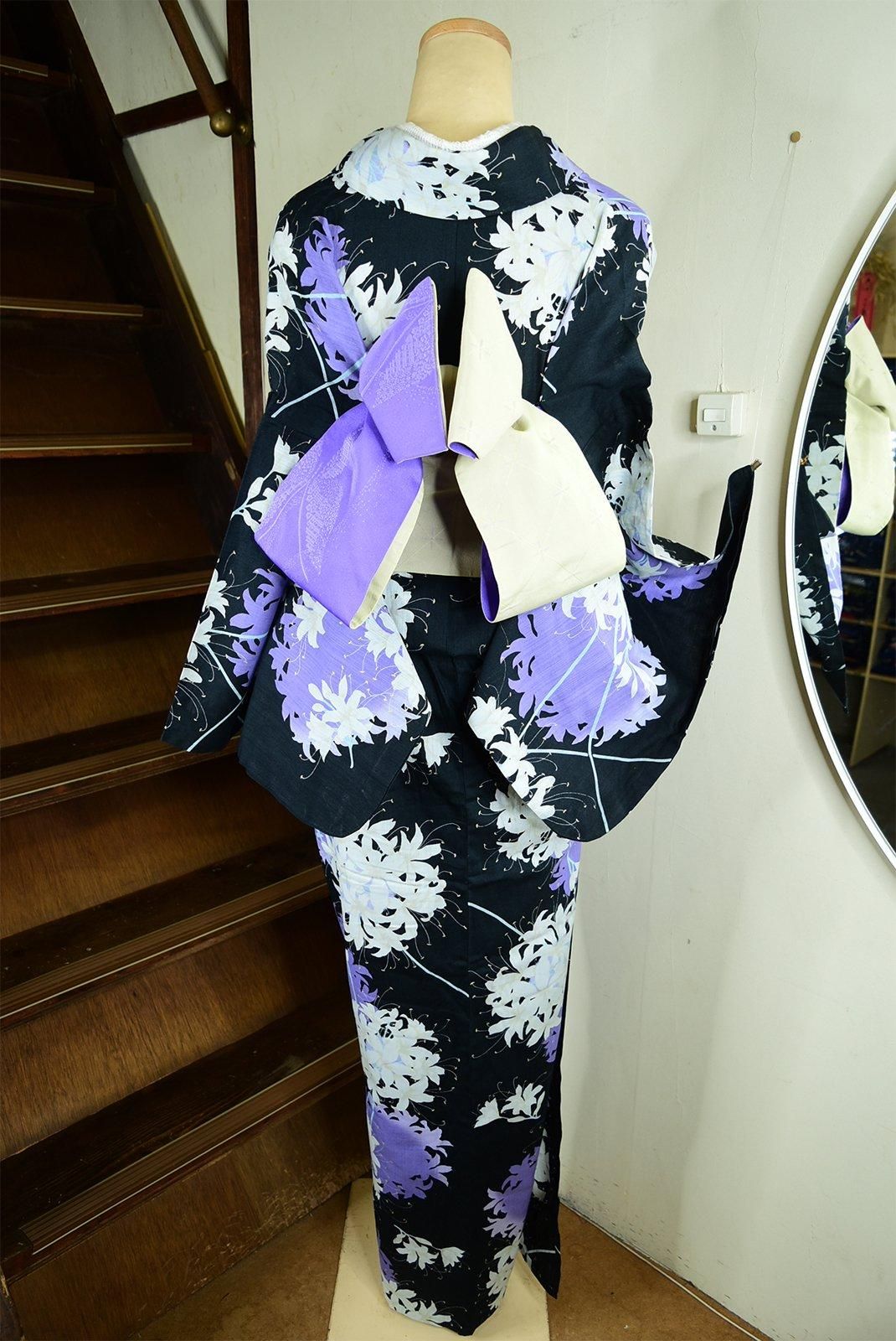 23区Vingt-trois arrondissements 綿麻混の黒地に曼珠沙華の花が