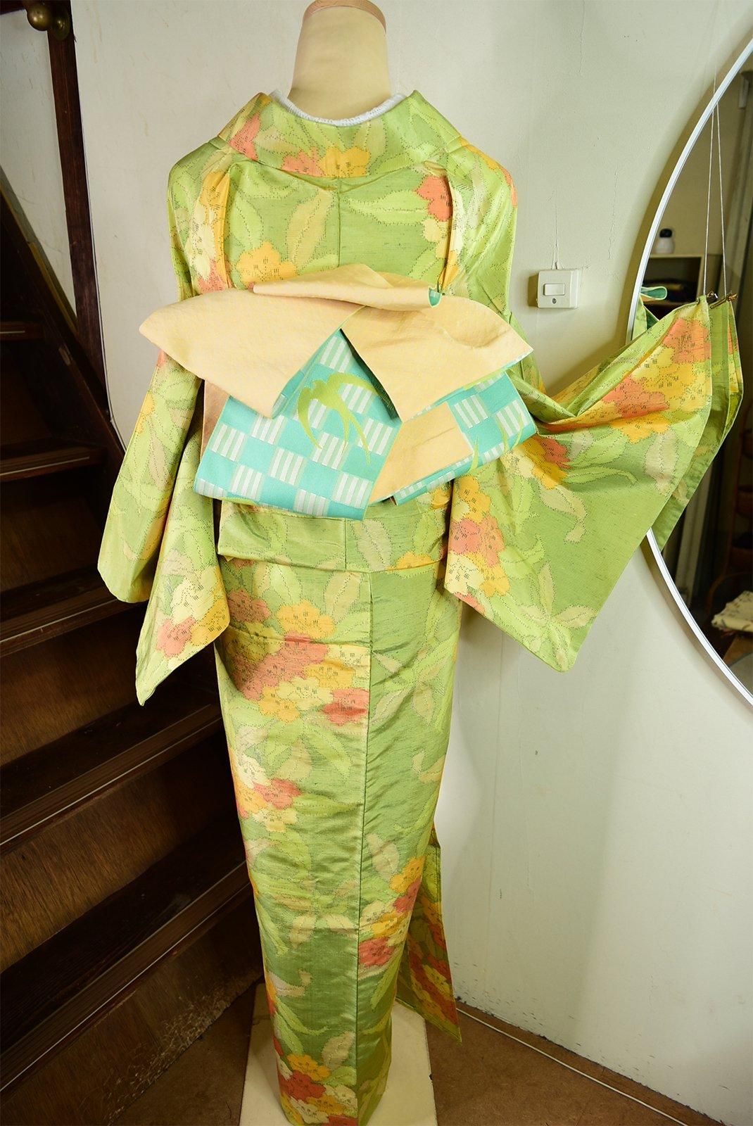 結城紬　ろうけつ染め　鳥　花　緑　着物 000000010897_WbMChDc.jpg