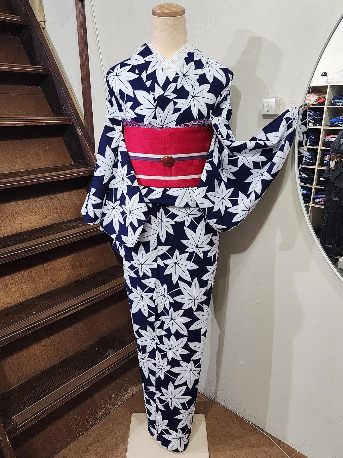 やまと　なでしこ　オリジナル赤と白のストライプ着物　洗えるポリエステル　中古品 やまと なでしこ オリジナル赤と白のストライプ着物 洗える