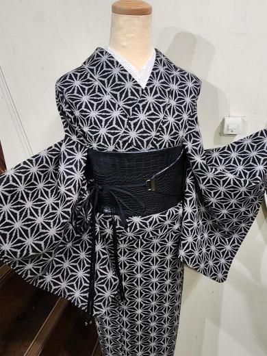 振袖と帯セット（黒と朱の縞大正ロマン） - アンティーク着物