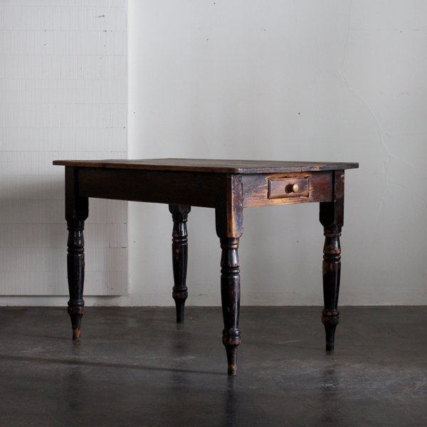 Antique（アンティーク） Old pine table：クラシック | ダイニング