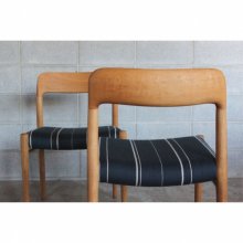 <img class='new_mark_img1' src='https://img.shop-pro.jp/img/new/icons47.gif' style='border:none;display:inline;margin:0px;padding:0px;width:auto;' />Vintage Dining chair / J.L.Moller, model752set
