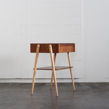 <img class='new_mark_img1' src='https://img.shop-pro.jp/img/new/icons47.gif' style='border:none;display:inline;margin:0px;padding:0px;width:auto;' />Vintage Side table /  Carlstr&#246;m & Co M&#248;belfabrik AB