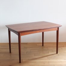 <img class='new_mark_img1' src='https://img.shop-pro.jp/img/new/icons47.gif' style='border:none;display:inline;margin:0px;padding:0px;width:auto;' />Vintage Dining table