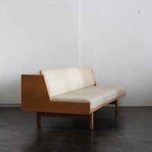<img class='new_mark_img1' src='https://img.shop-pro.jp/img/new/icons47.gif' style='border:none;display:inline;margin:0px;padding:0px;width:auto;' />Vintage Day bed /  Hans J.Wegner, GE258
