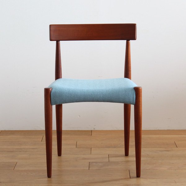 Vintage｜ヴィンテージ｜ Dining chair ｜Arne Hovmand Olsen|アルネ・ホブマン・オルセン|2脚set｜ミッドセンチュリーモダン  | チェア | デンマーク製 | カーフ｜ブラックボード｜目黒通り｜北欧アンティーク｜ヴィンテージ家具｜インテリア｜