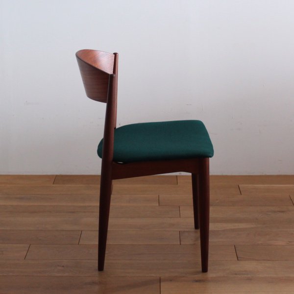 Vintage｜ヴィンテージ｜ Dining chair ｜2脚set｜ミッドセンチュリーモダン | チェア | デンマーク製 |  カーフ｜ブラックボード｜目黒通り｜北欧アンティーク｜ヴィンテージ家具｜インテリア｜