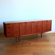 <img class='new_mark_img1' src='https://img.shop-pro.jp/img/new/icons47.gif' style='border:none;display:inline;margin:0px;padding:0px;width:auto;' />Vintage Sideboard / Tom Robertson, “Dunvegan” AH McIntosh