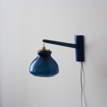 <img class='new_mark_img1' src='https://img.shop-pro.jp/img/new/icons47.gif' style='border:none;display:inline;margin:0px;padding:0px;width:auto;' />Vintage Bracket lamp / Holmegaard