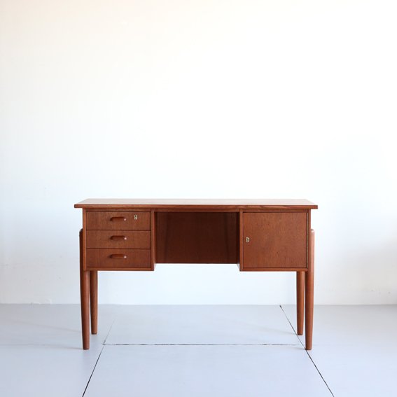 Vintage Desk 北欧ヴィンテージ デスク デンマーク製 | 目黒通り北欧 