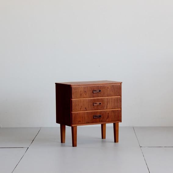 北欧ヴィンテージ Vintage Small chest スモールチェスト キャビネット ビンテージ・アンティーク家具・照明