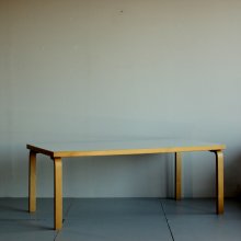 Vintage Table / Alvar Aalto, table83 artek